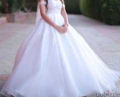 wedding dress excellent condition like new used only once with veil 0