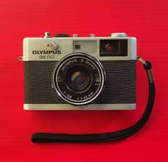 كاميرا film قديمه أوليمبوس يباني 1970 موديل Olympus 35RC الاقتناء 0