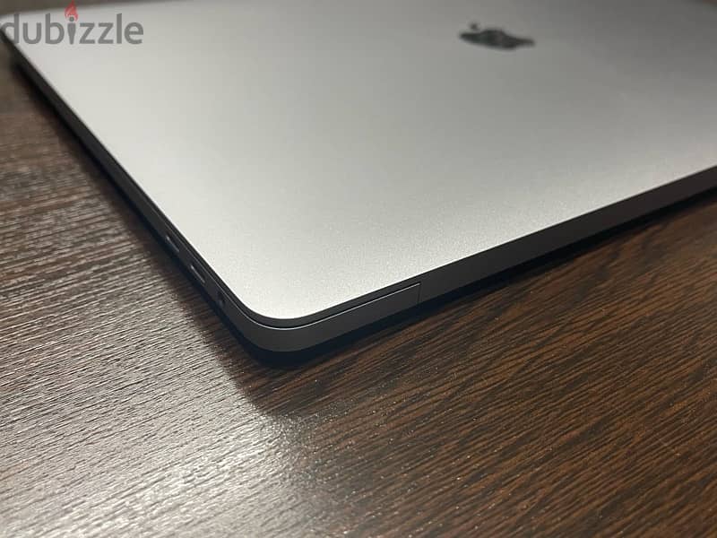 MacBook Pro (16-inch, Ram 16GB, Core i9, SSD 1t, VGA 4GB,2019)) 2