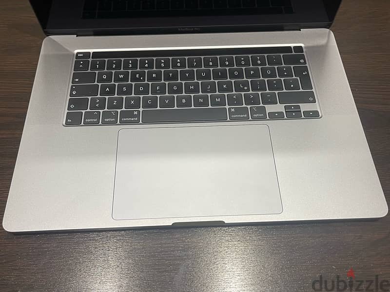 MacBook Pro (16-inch, Ram 16GB, Core i9, SSD 1t, VGA 4GB,2019)) 8