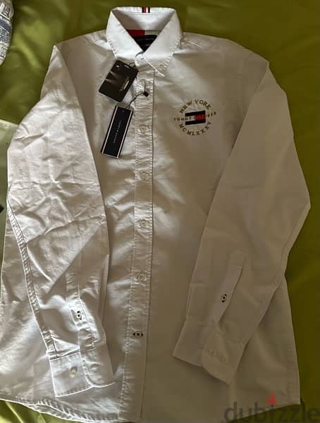 Tommy Hilfiger White shirt Size (M) 1
