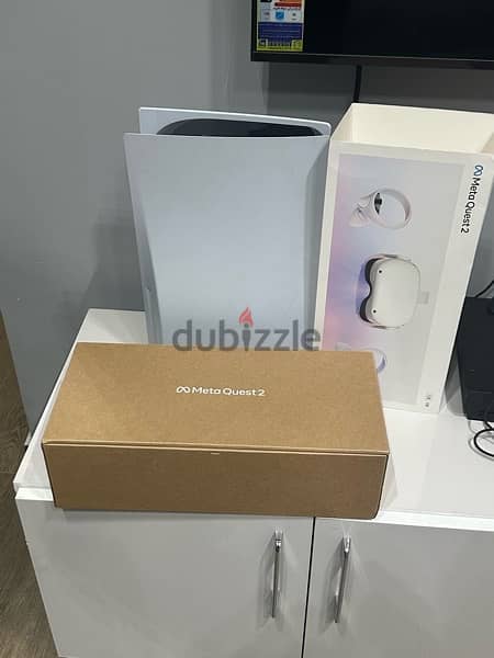 Oculus quest very good condition 3