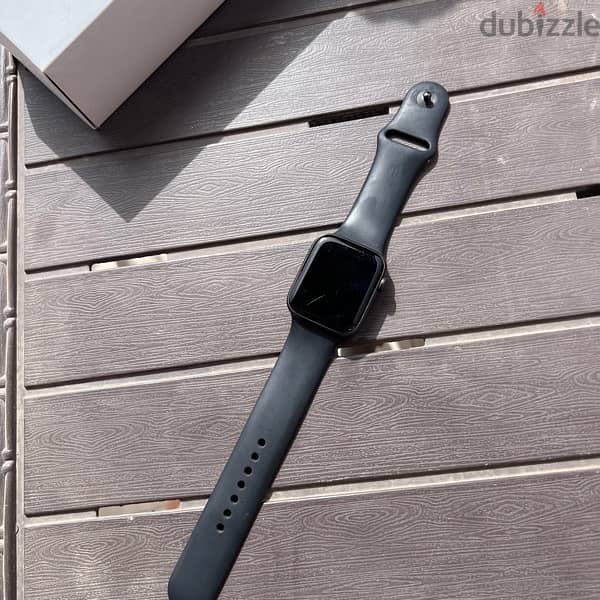 Apple watch series 5 44mm - space gray aluminum - black sport 2