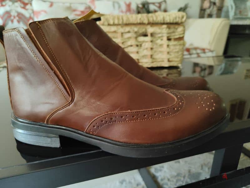 100% genuine leather imported half boot size 43 4