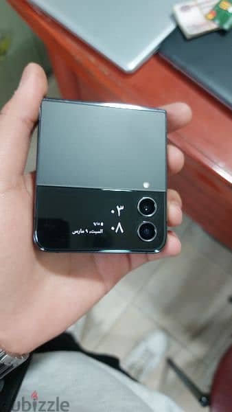 Samsung Galaxy Z Flip 4 5