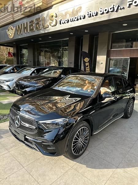 GLC200 COUPE 2024 AMG fully loaded اعلي مواصفه في مصر 17