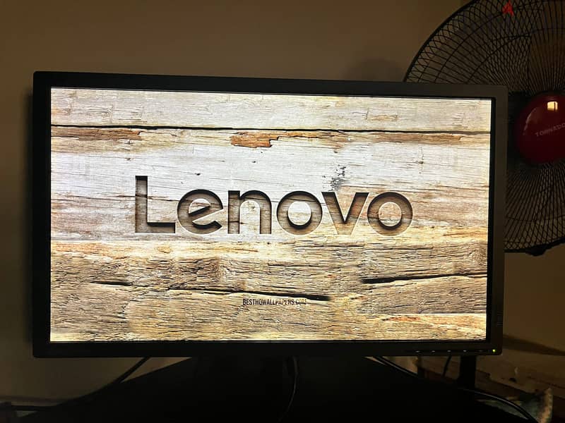 Lenovo Thinkvision 24inch Screen/Monitor, Lightly used 0