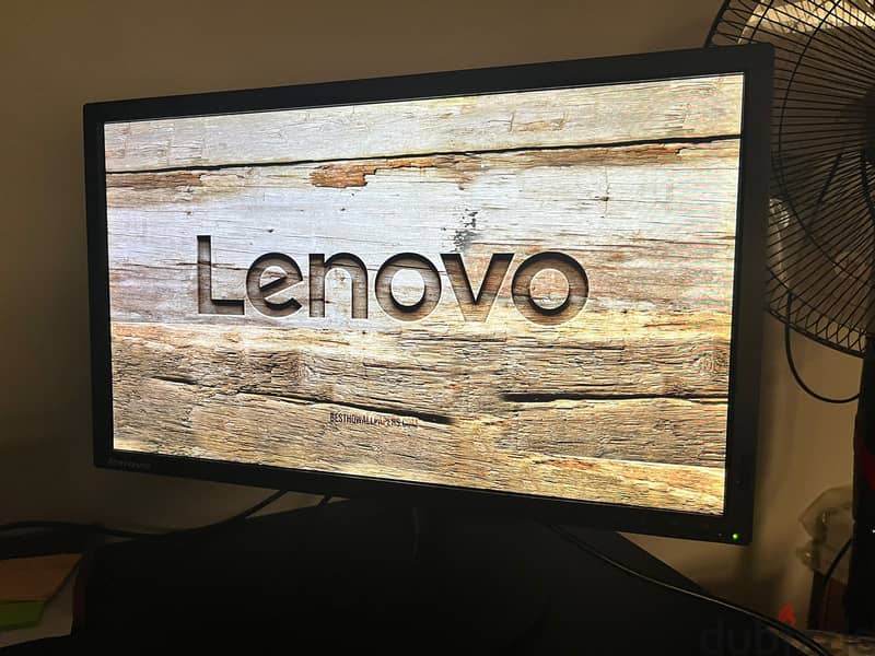 Lenovo Thinkvision 24inch Screen/Monitor, Lightly used 1