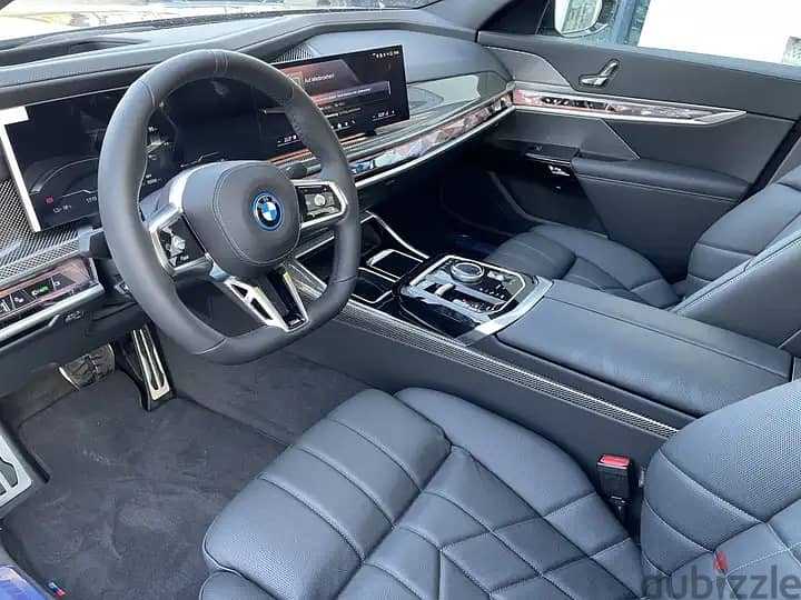 BMW I7 xDrive60 M Sport 2024 بى إم دابليو 5