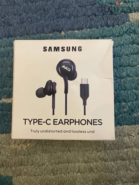 Samsung AKG Type-C Active Noise Reduction Earphones 0