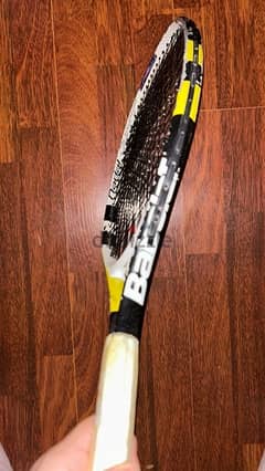 tennis racquet