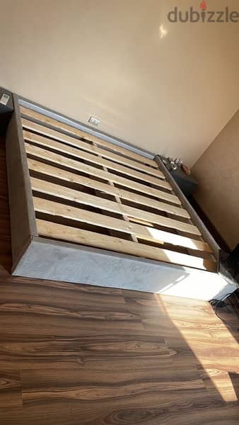 queen bed and small bed 1