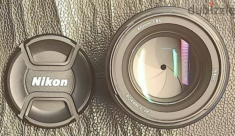 Nikon 85 f1.8 g نيكون 3