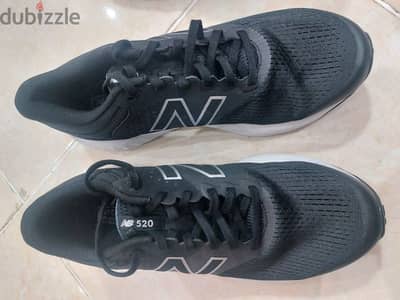 otiginal from us New balance size 43 black