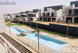Town House Quadro 212 M2 with down payment in Patio El Zahraa 0