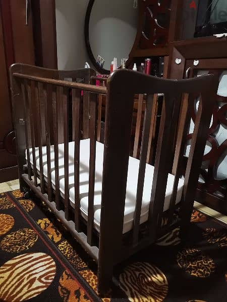 سرير اطفال خشب قابل للثني 2