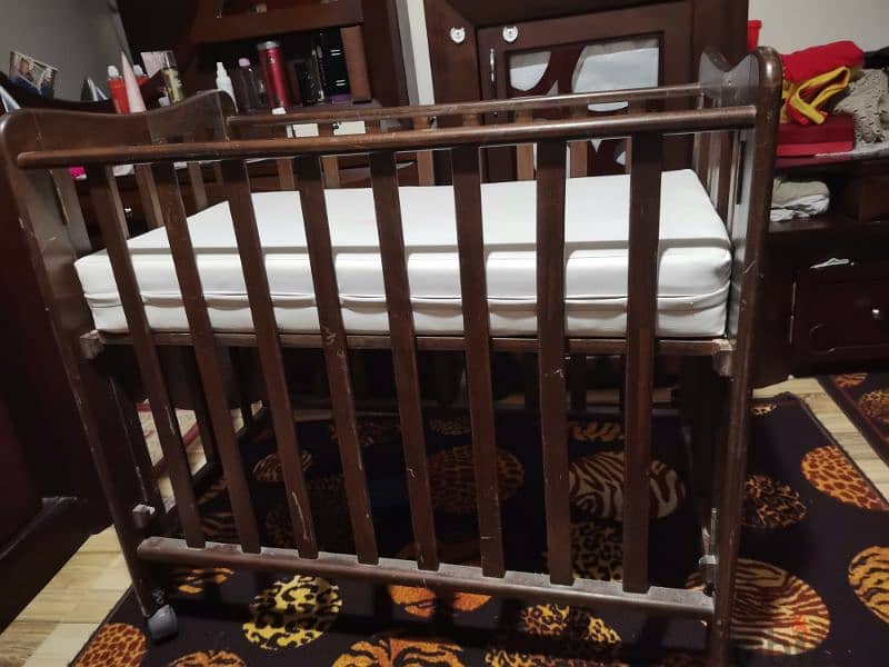 سرير اطفال خشب قابل للثني 5