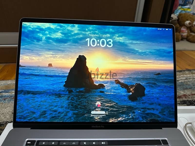 MacBook Pro 2019 - 16inch - Touch Bar - 512GB 2