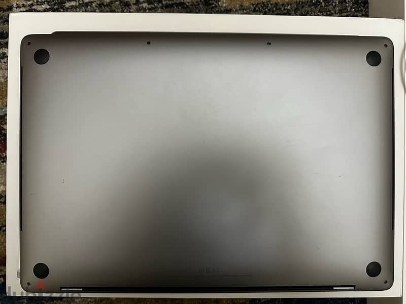 MacBook Pro 2019 - 16inch - Touch Bar - 512GB 4