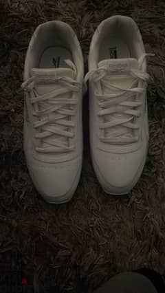 For sale reebok 47.3 natural leather used for 3-4 times