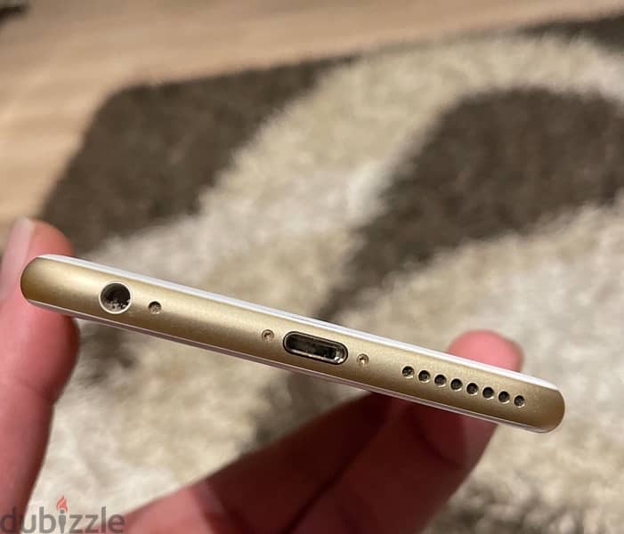 iphone 6s plus 64 gold حالة شاذة بالكرتونة 4