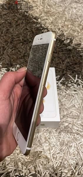 iphone 6s plus 64 gold حالة شاذة بالكرتونة 5