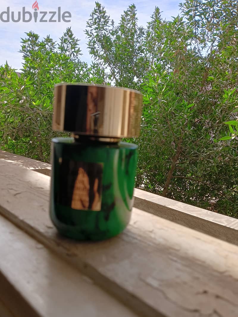 عطر رائع   Luxe Verde من شركه امبر الاماراتيه 1