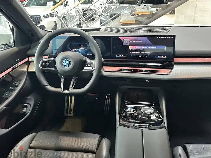 BMW i5 eDrive 40 M Sport بي ام دبليو 5