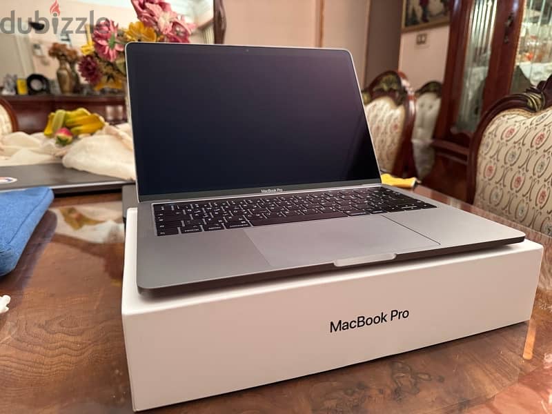Macbook Pro 2018 13 inch 256 GB 1