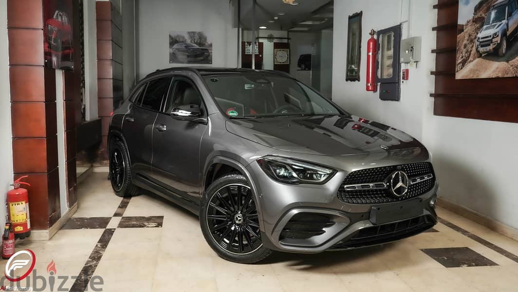 MERCEDES-BENZ GLA200  AMG FULLY LOADED NIGHT PACKAGE 0