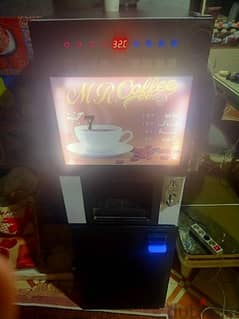 ماكينه قهوة و نسكافيه vending machine الي بالعملات الورقيه او المعدنيه 0