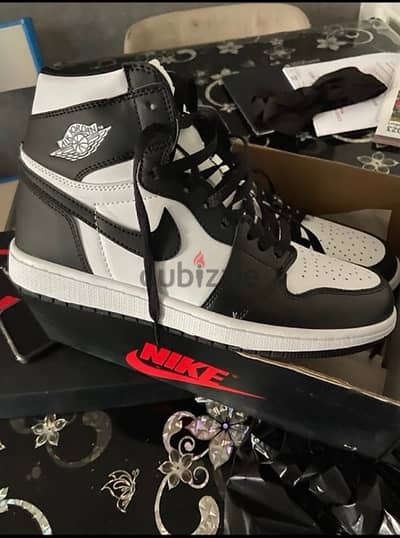 AIR JORDAN 1 RETRO HIGH OG 'BLACK WHITE'