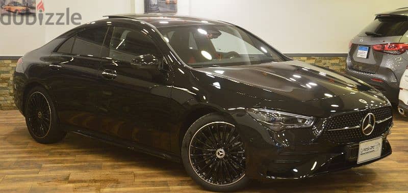 Mercedes-Benz CLA 200 AMG Night Package Fully loaded Model 2024 Zero 2