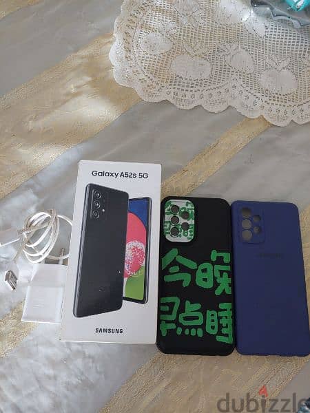samsung a52s 8 / 128 in a mint condition with box & all accesories 3