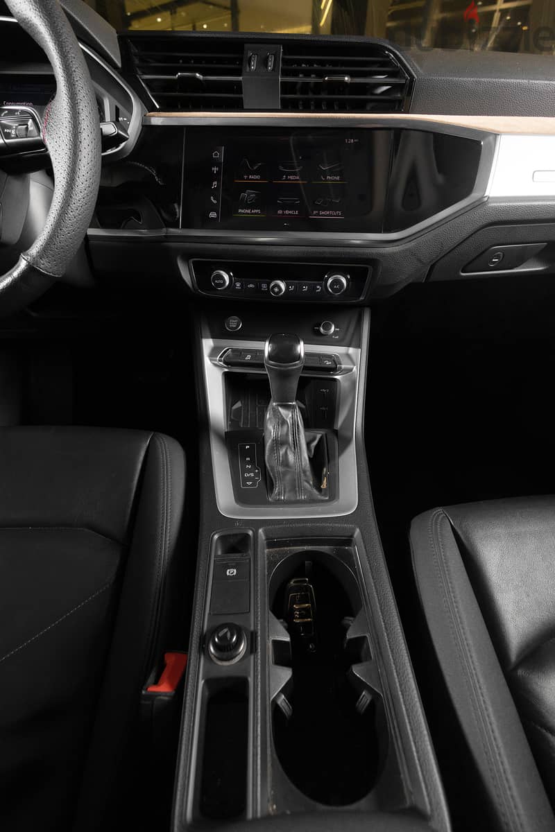 Audi Q3 2020 10