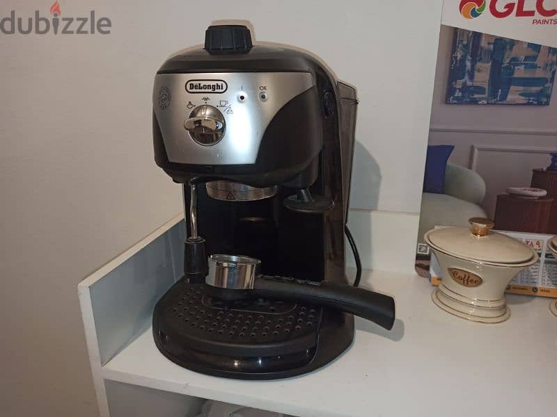 ماكينة قهوة ديلونجي اسبريسو 3