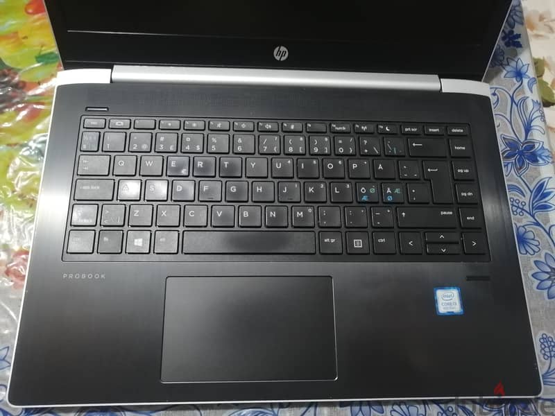 Laptop Core i3 8th Gen 1