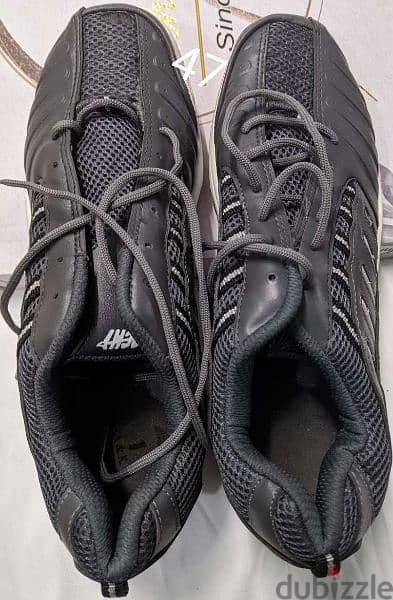 كوتشي حذاء جلد طبيعي مستعمل وجديد خامة وجودة ومتانة 16
