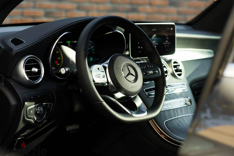 Mercedes GLC300e AMG Coupe 2023 4