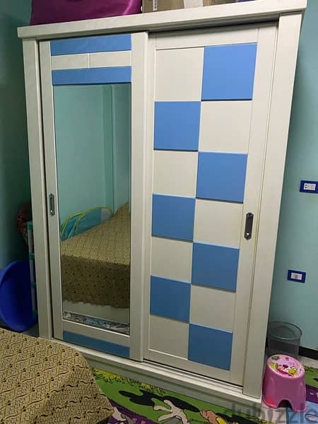 غرفه اطفال خشب زان (عدد ٢ سرير مقاس ١٢٠+ دولاب + كمود ) 1