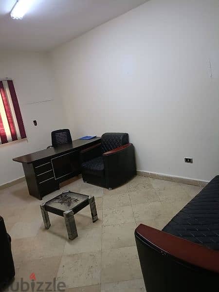 غرفة في مكتب للإيجار مفروش أو فاضي في مكرم عبيد 2