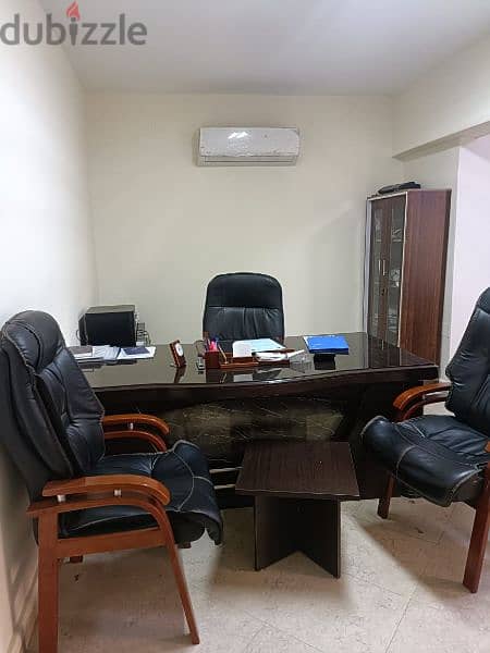 غرفة في مكتب للإيجار مفروش أو فاضي في مكرم عبيد 5