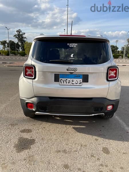 jeep renegade 2016 very good condition 2