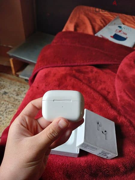 Airpods pro barely used with box high copy 2
