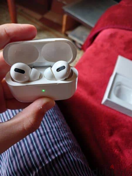 Airpods pro barely used with box high copy 3