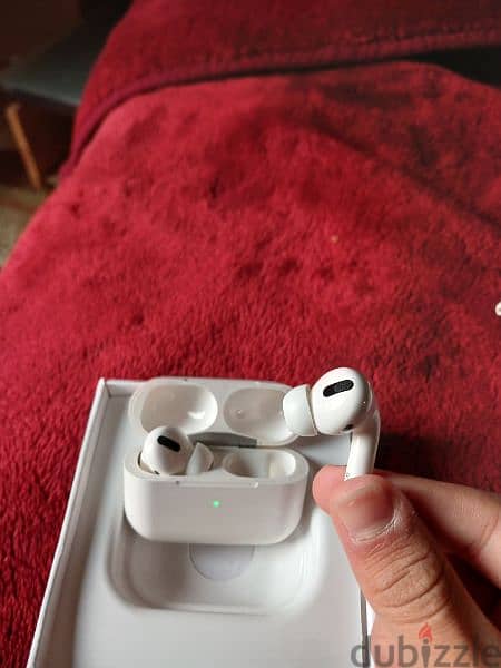 Airpods pro barely used with box high copy 5