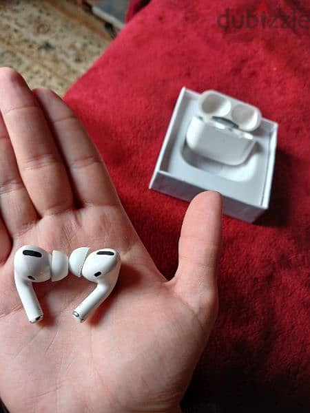 Airpods pro barely used with box high copy 6