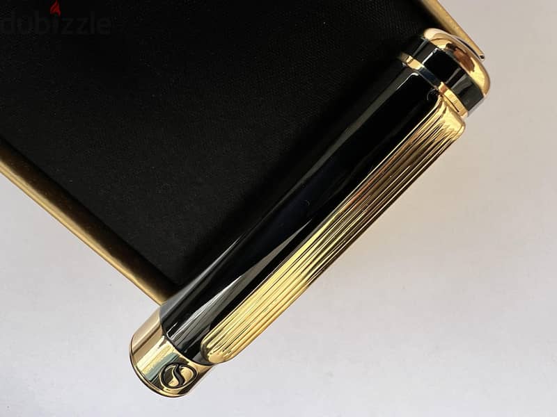 Scriveiner Black Lacquer Fountain Pen 0