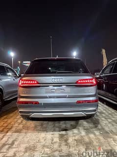 Audi Q7 2023 0