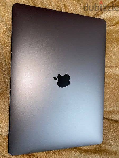 MacBook Pro M1 2020 256 g 6